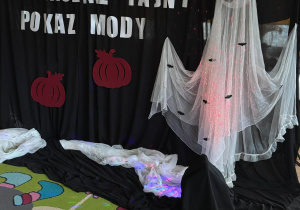 straaasznie fajny pokaz mody