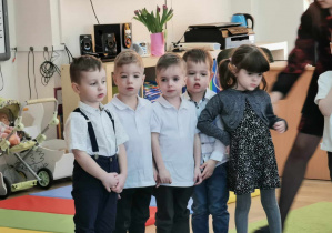 występy dzieci z grupy Biedronki