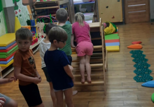 Gimnastyka oraz zajęcia z integracji sensorycznej