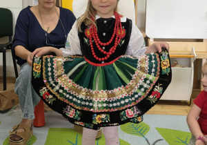 Stroje ludowe