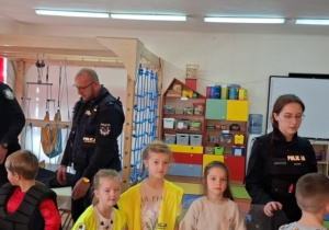 Dziewczynki z Pszczółek.