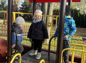 Zabawy na placu zabaw