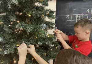 Ubieramy choinkę