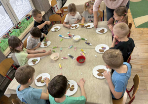 Ozdabiamy pierniczki