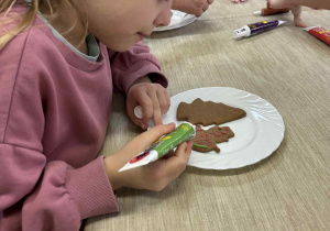 Ozdabiamy pierniczki