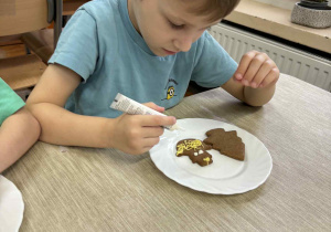 Ozdabiamy pierniczki