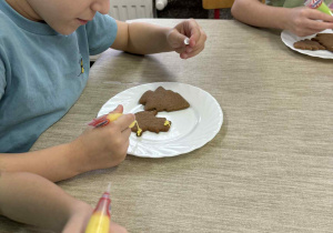 Ozdabiamy pierniczki