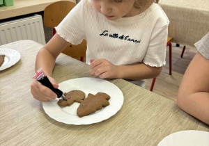 Ozdabiamy pierniczki