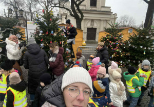 ubieranie choinki na Starym Rynku