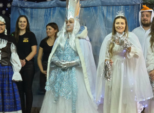 Mikołajkowy teatrzyk dla dzieci. Królowa Śniegu.