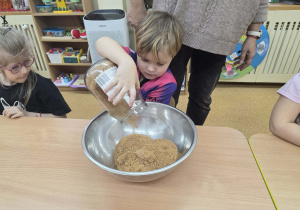 Piernikowe coke popsy.