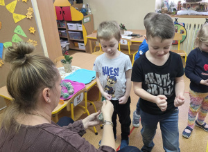 "Żabki" pamiętają o ptakach zimą.