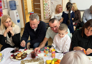 Dzień Babci i Dziadka w grupie Pszczółki