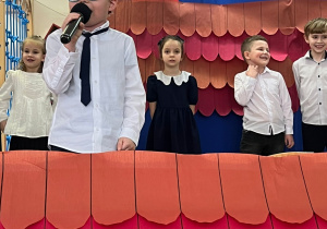 Dzień Babci i Dziadka w grupie Pszczółki