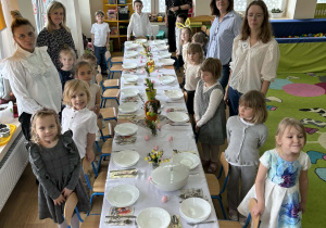 Uroczysty Wielkanocny Obiad