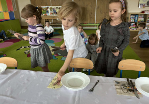 Uroczysty Wielkanocny Obiad