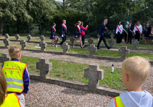 uroczystości na cmentarzu wojskowym