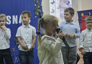 Występy dzieci.
