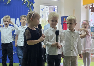 Występy dzieci.