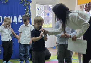 Występy dzieci.