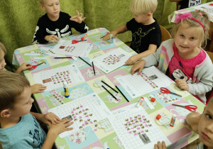 Pszczółki "Jesień kolorami zakodowana"
